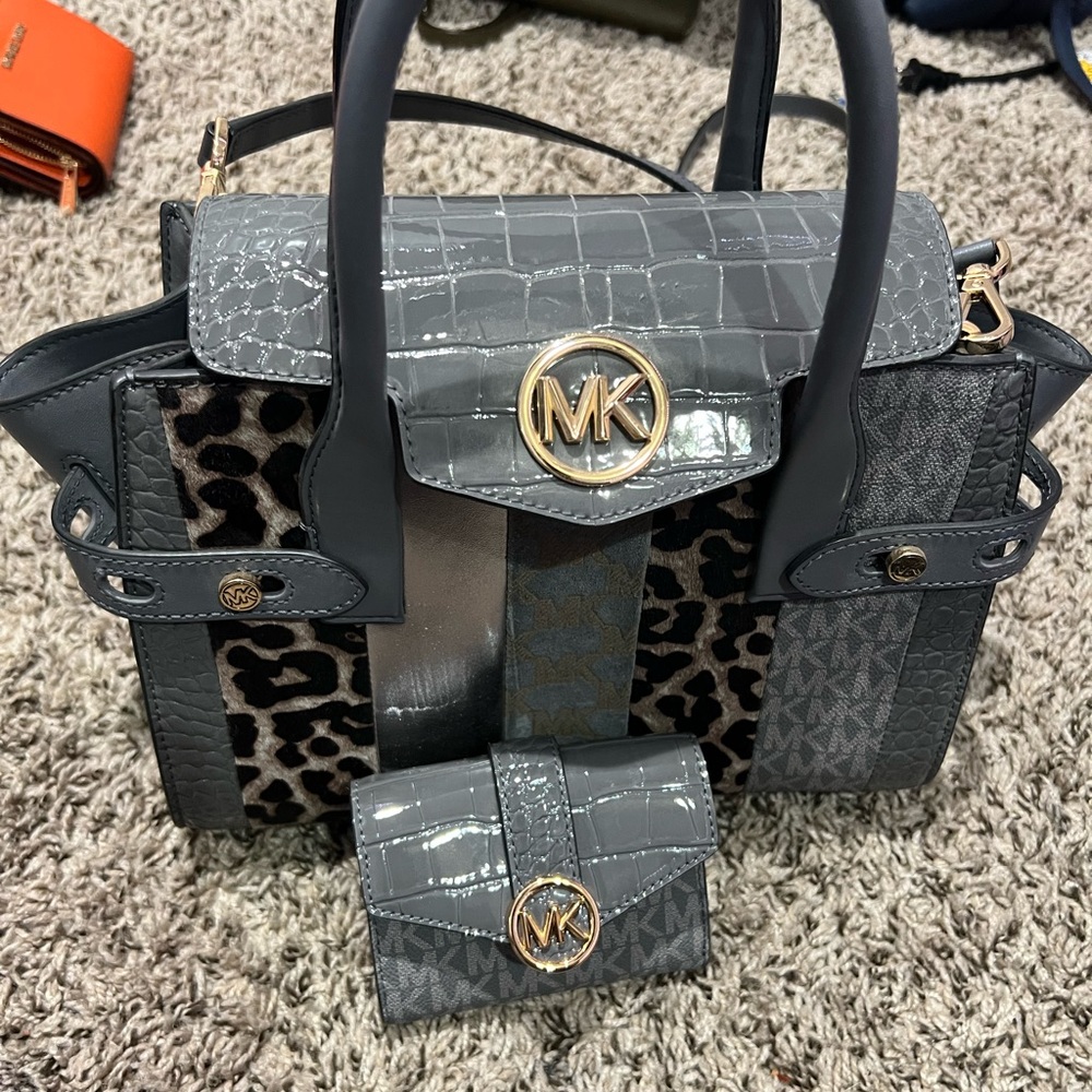 Michael Kors purse and wallet